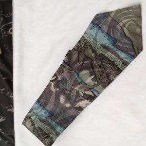 "Orcas, dolphins,sea lions" Tie.